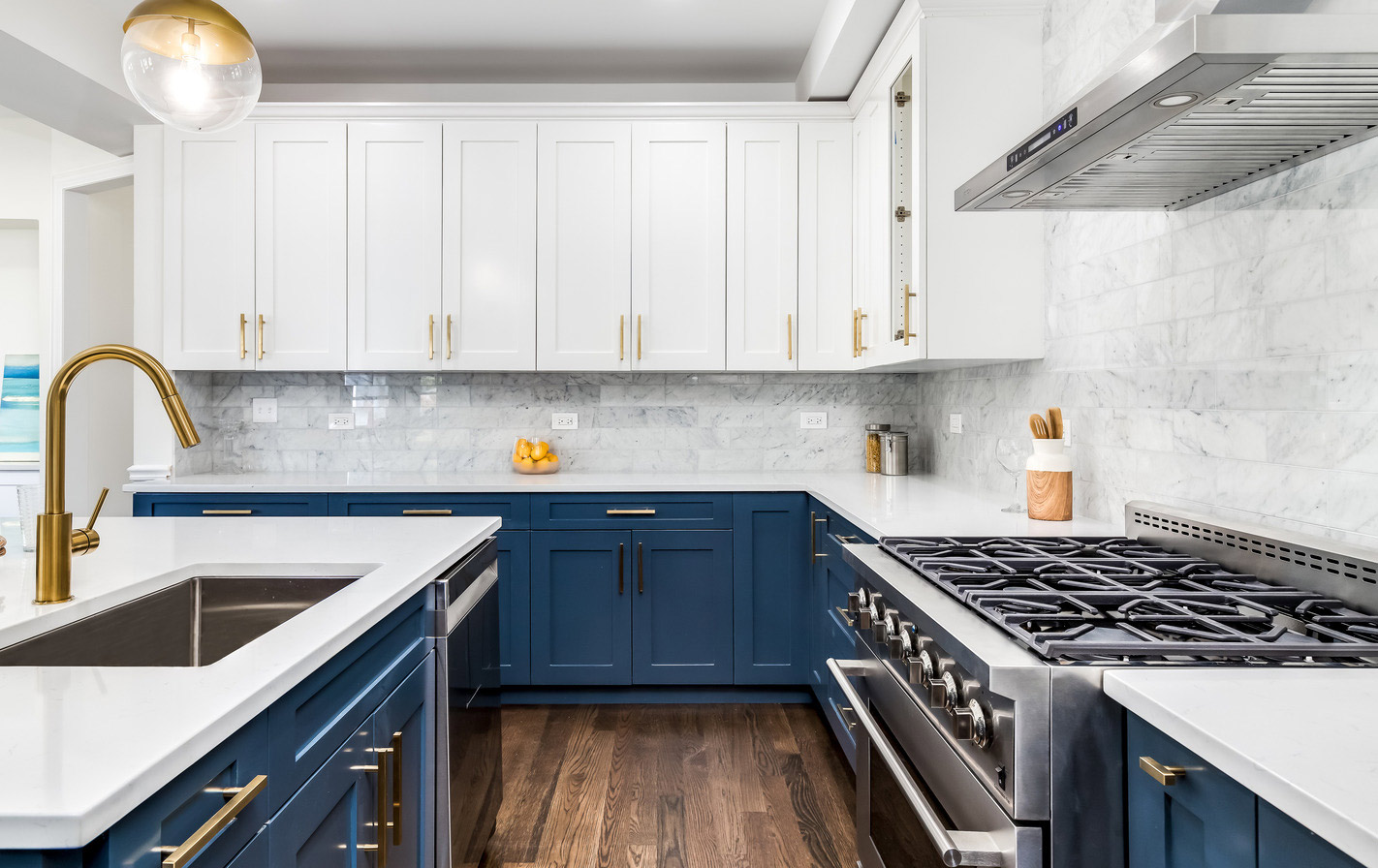 Bold vs. Neutral: Choosing the Right Color Palette for Your Tampa Kitchen